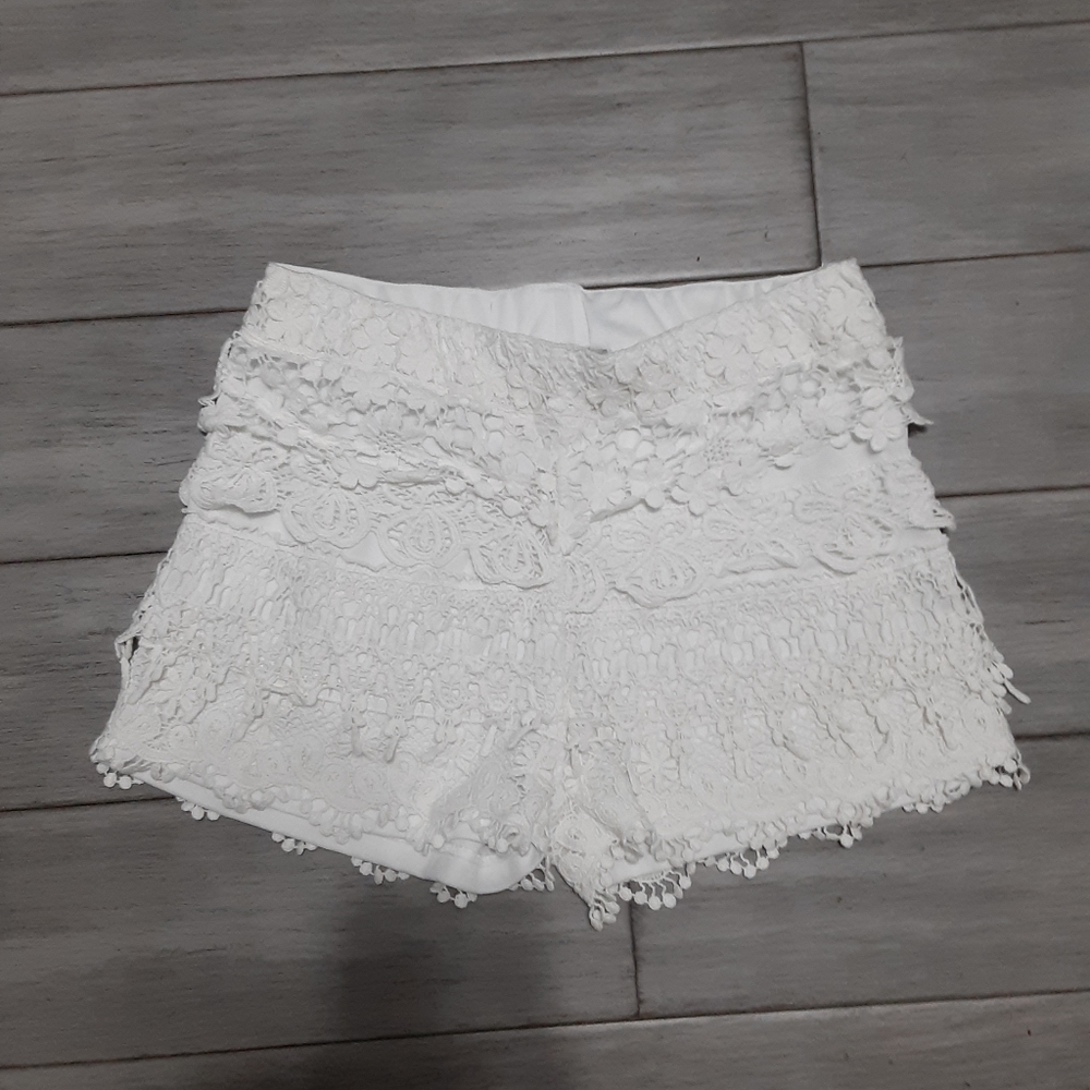 Charlotte Russe shorts size small